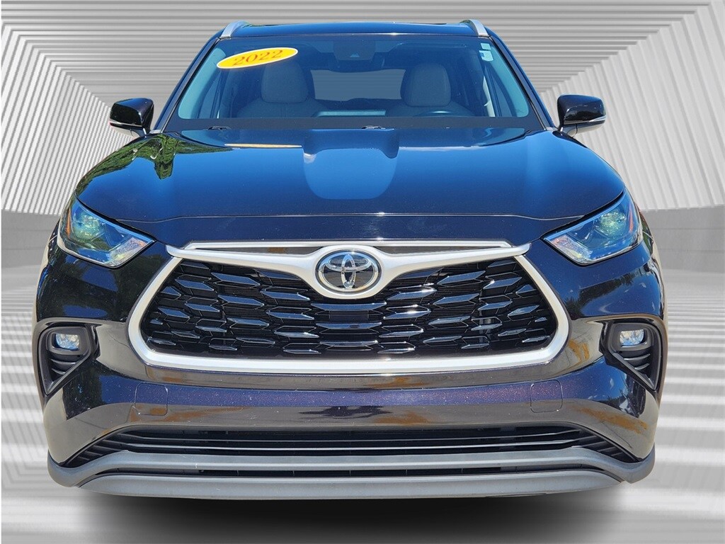 2022 Toyota Highlander XLE photo 4