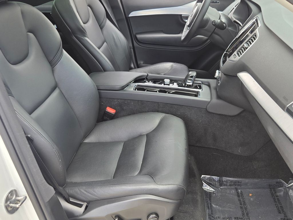 2024 Volvo XC90 Core - Photo 20