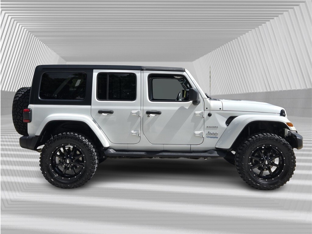 2021 Jeep Wrangler Unlimited Sahara 4xe photo 2
