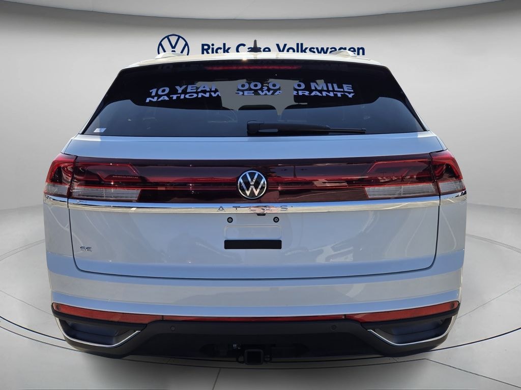 New 2026 Volkswagen Atlas Cross Sport 2.0T SE w/Technology SUV