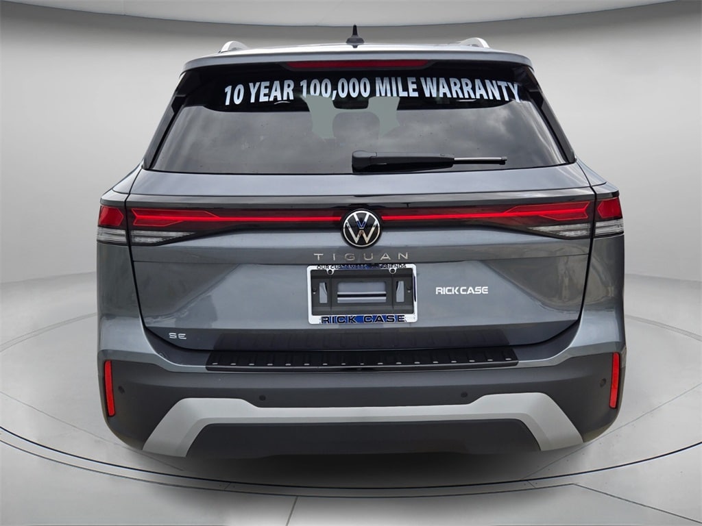New 2025 Volkswagen Tiguan 2.0T SE SUV