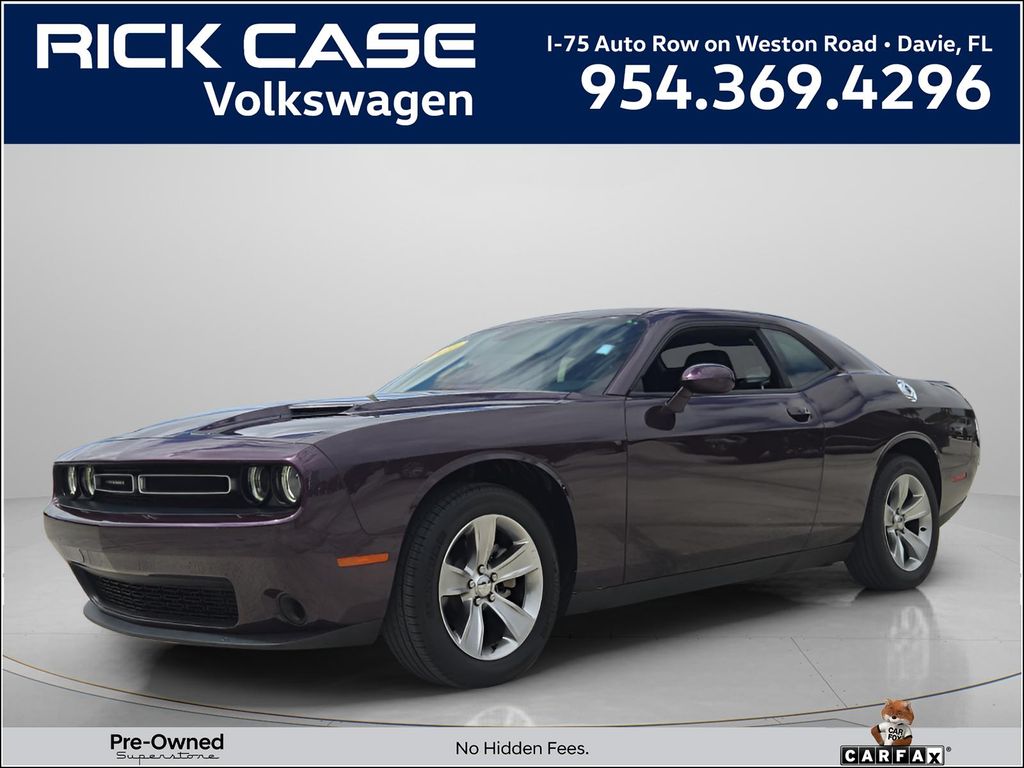 2021 Dodge Challenger SXT Auto's photo