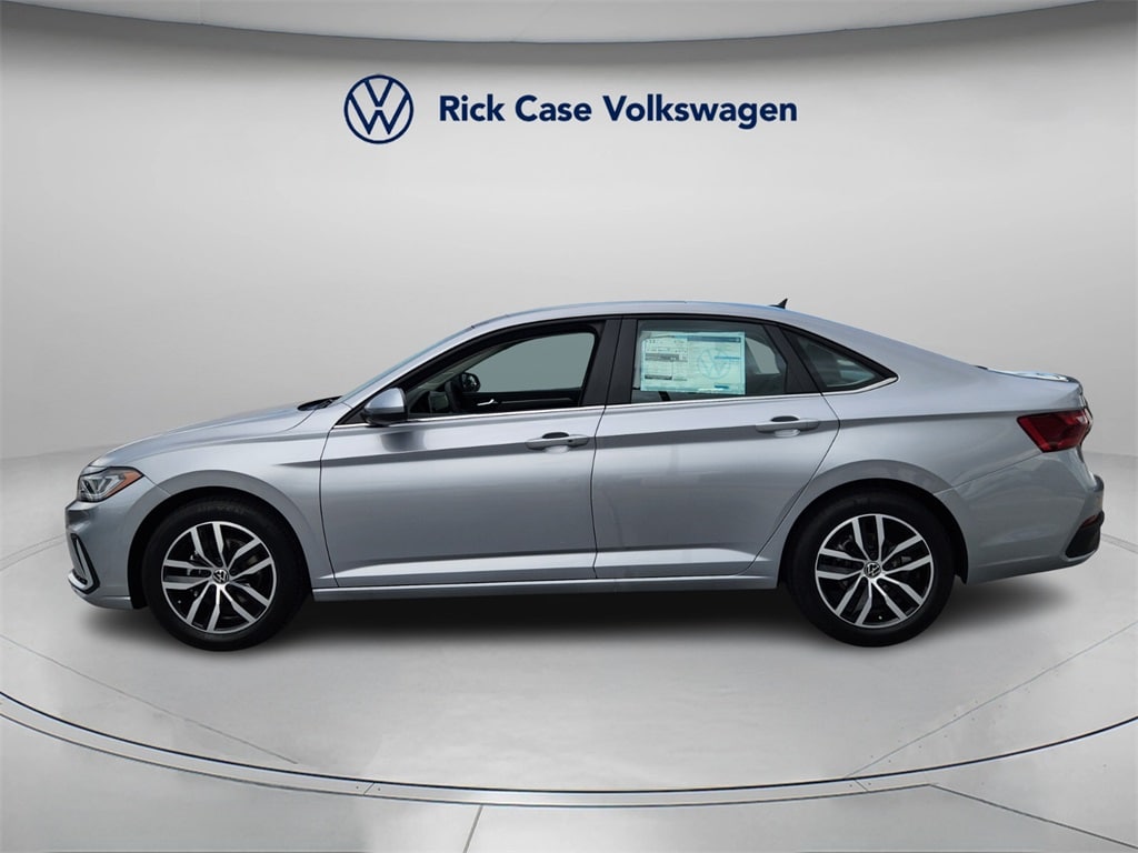 New 2025 Volkswagen Jetta 1.5T SE Sedan