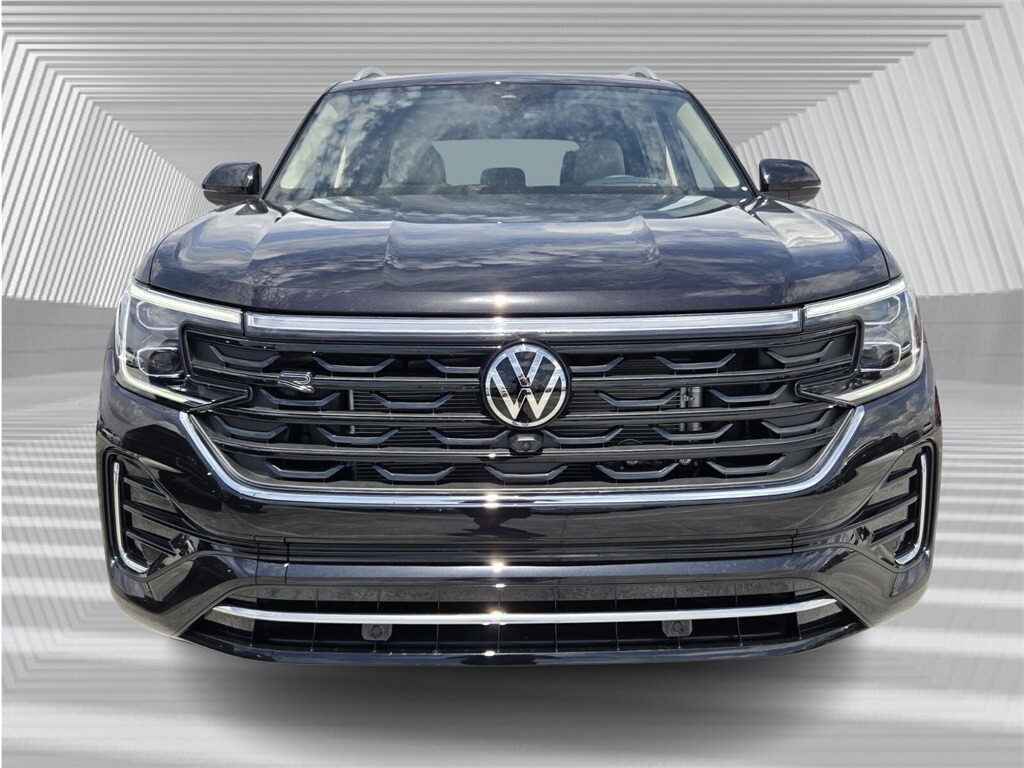 2026 Volkswagen Atlas SEL Premium R-Line photo 2