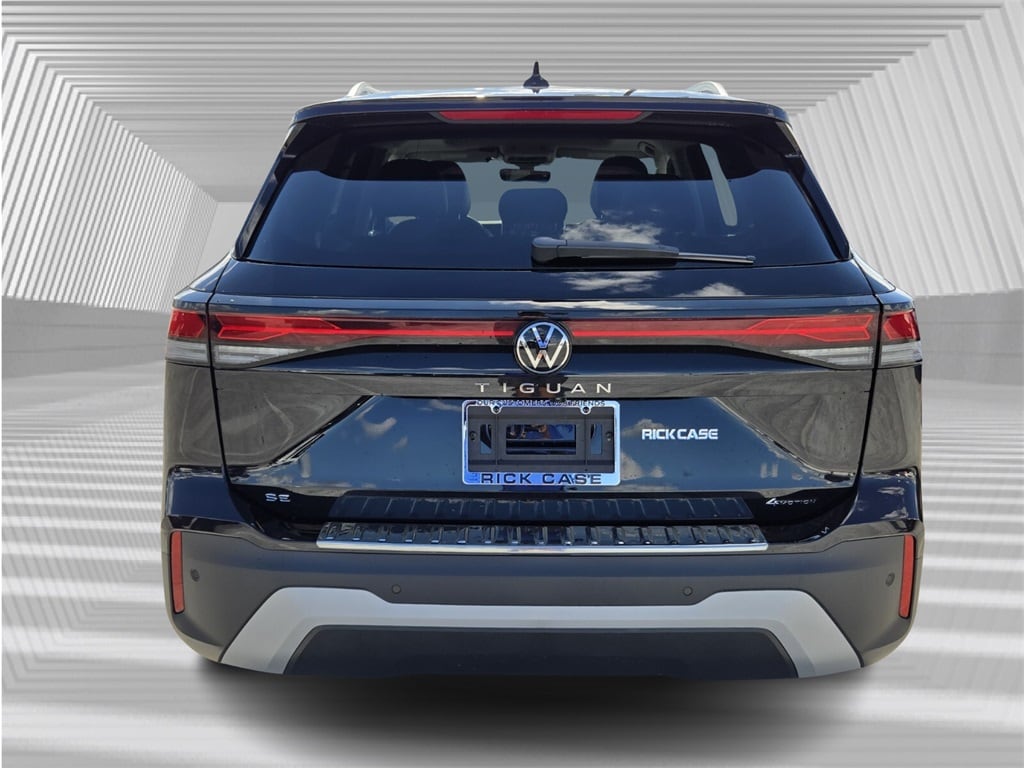 New 2026 Volkswagen Tiguan 2.0T SE SUV