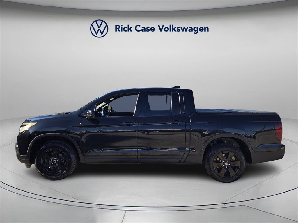 2017 Honda Ridgeline Black Edition photo 2