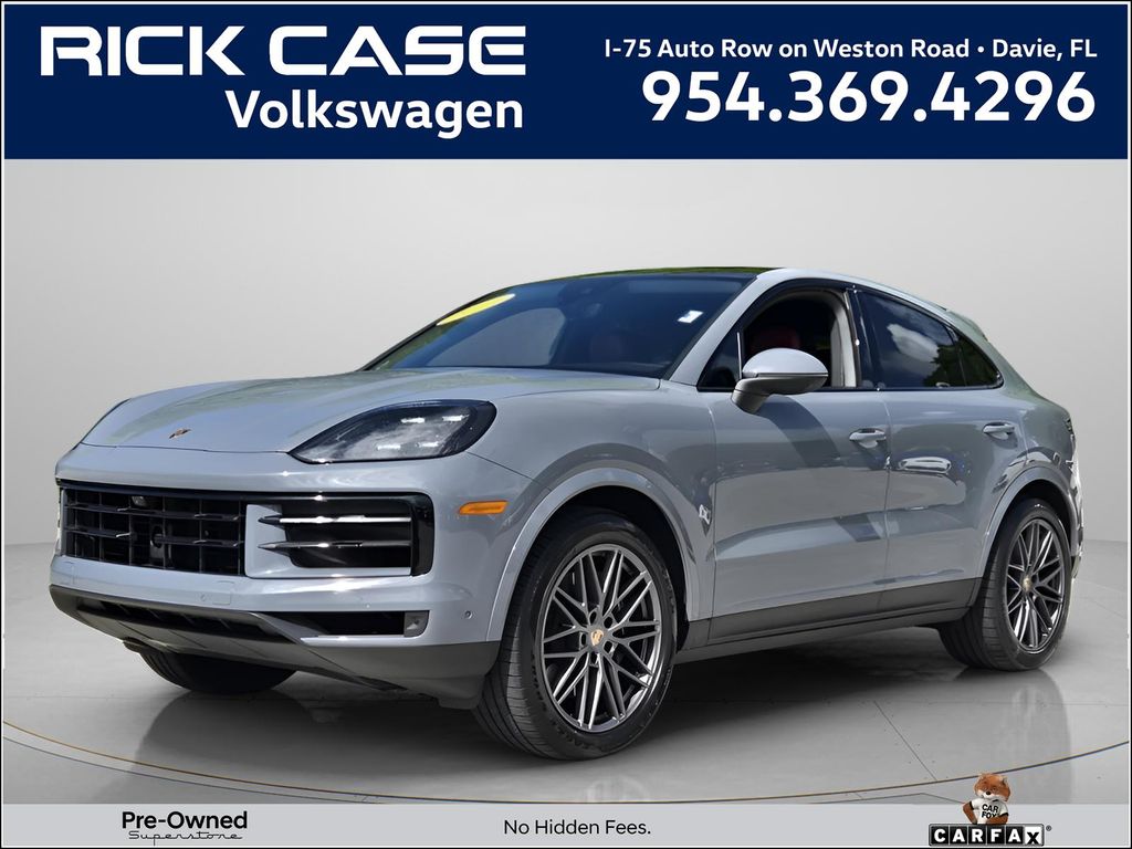 2024 Porsche Cayenne -'s photo