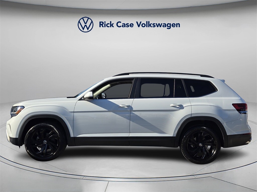 2022 Volkswagen Atlas V6 SE Technology photo 3