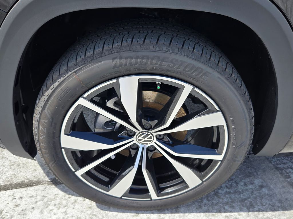 2026 Volkswagen Atlas SEL Premium R-Line - Photo 5