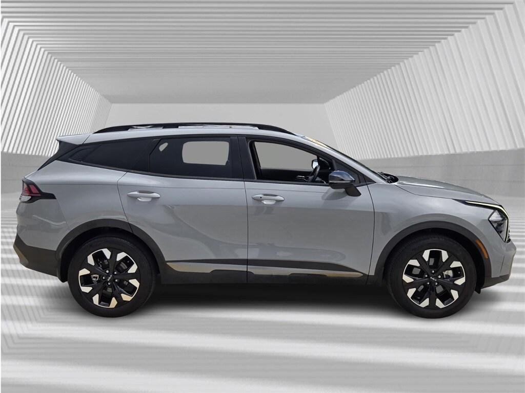 2023 Kia Sportage X-Line photo 2