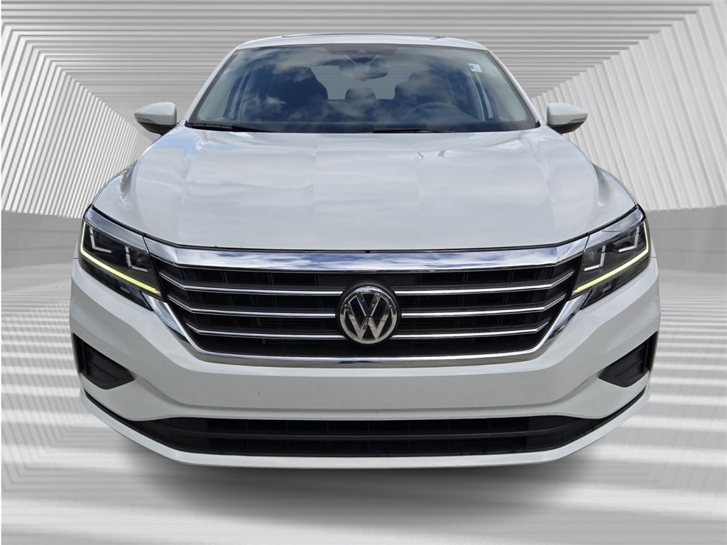 Used 2022 Volkswagen Passat 2.0T SE Sedan