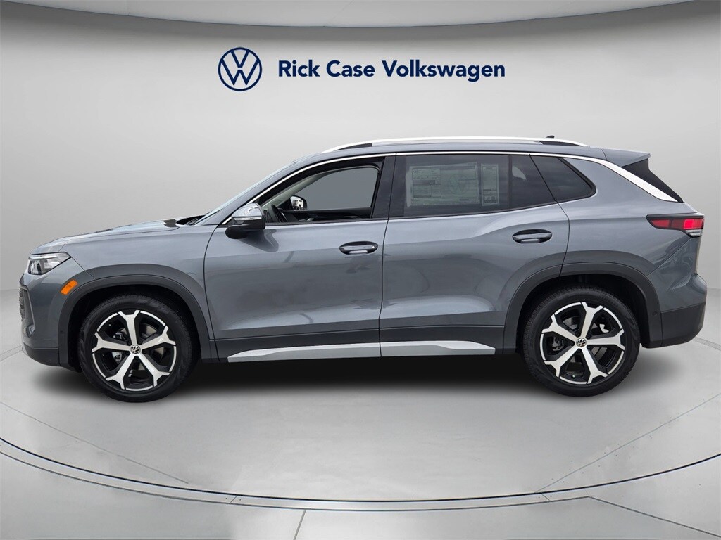 New 2025 Volkswagen Tiguan 2.0T SE SUV