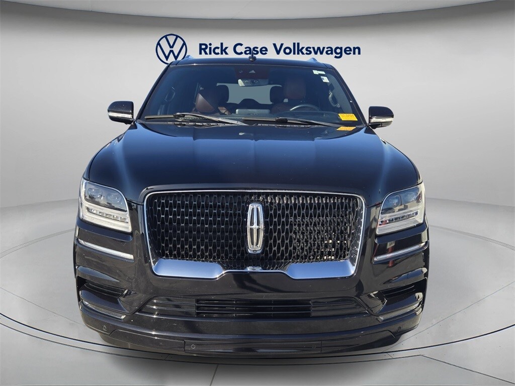 2021 Lincoln Navigator L Reserve photo 2