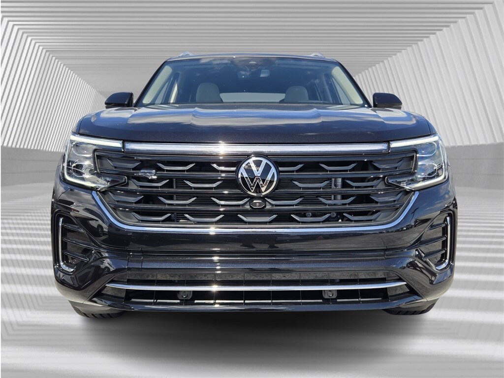 2026 Volkswagen Atlas SEL Premium R-Line photo 2