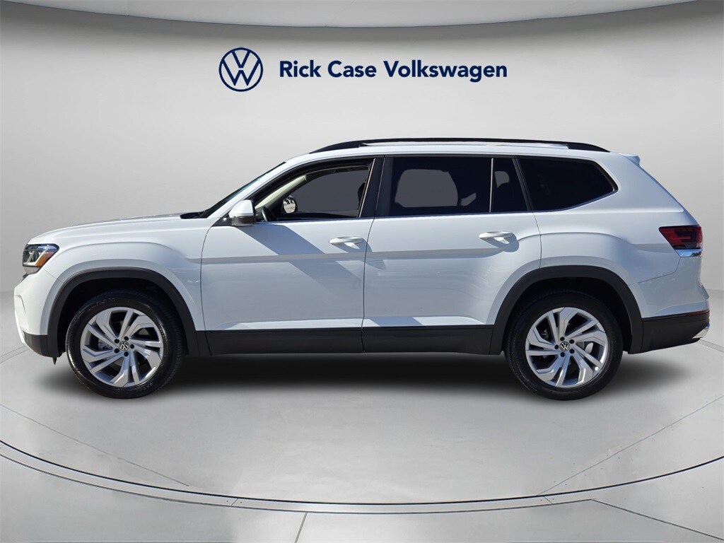 2022 Volkswagen Atlas V6 SE Technology photo 2