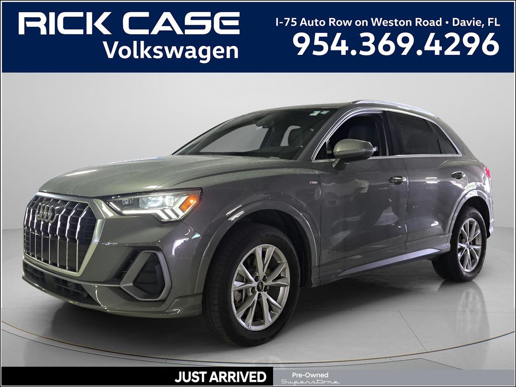 2023 Audi Q3 45 TFSI S Line Premium quattro's photo