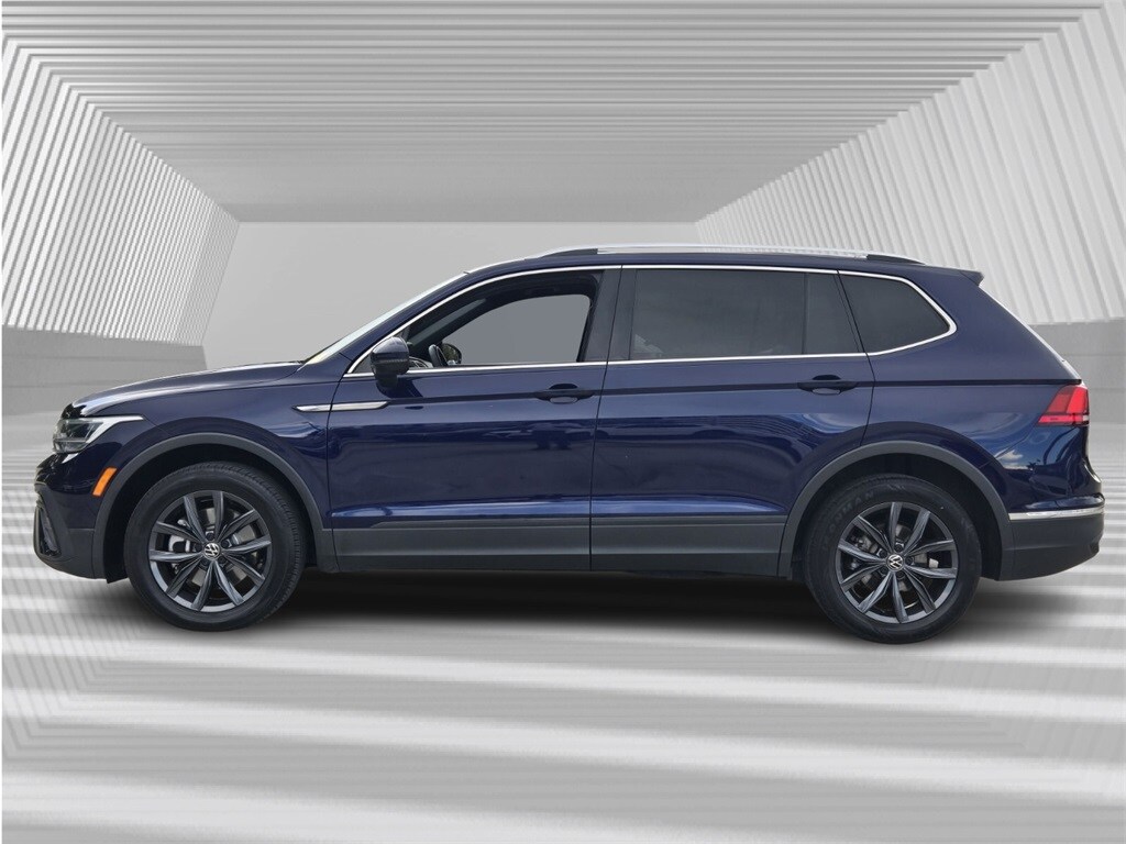 2022 Volkswagen Tiguan SE photo 2
