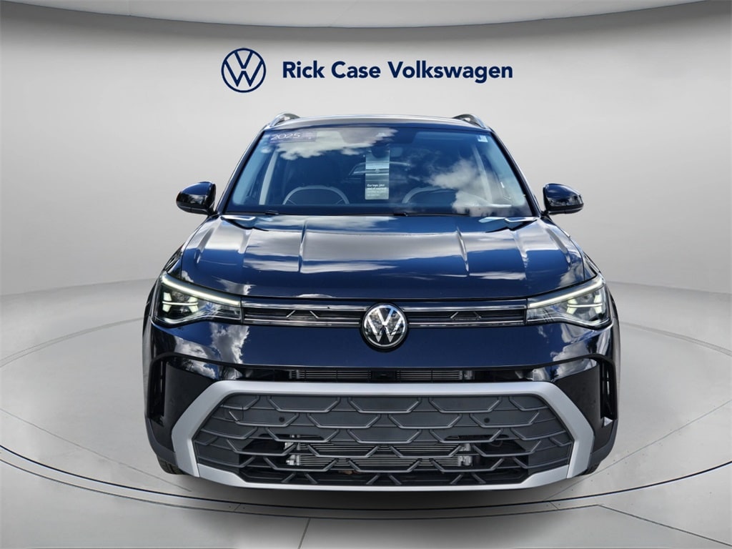 Used 2025 Volkswagen Taos 1.5T SE SUV