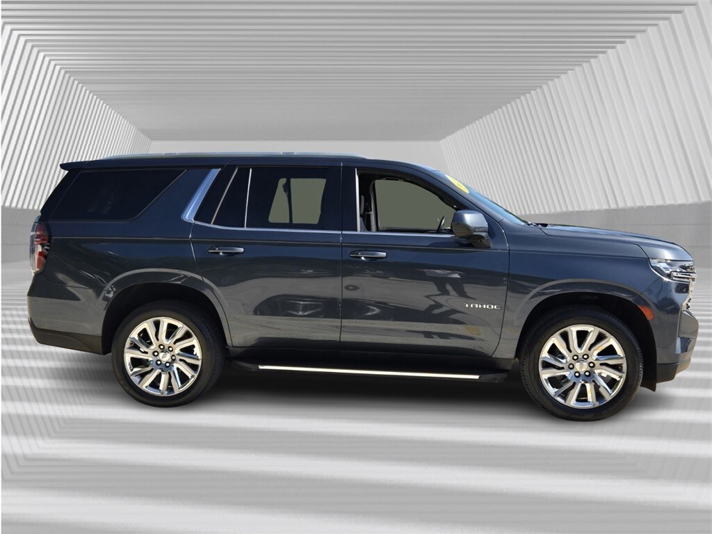 2021 Chevrolet Tahoe LT photo 2