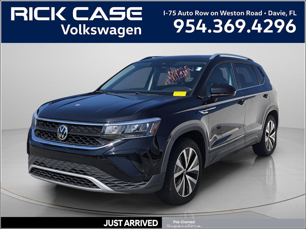 2022 Volkswagen Taos 1.5T SE's photo