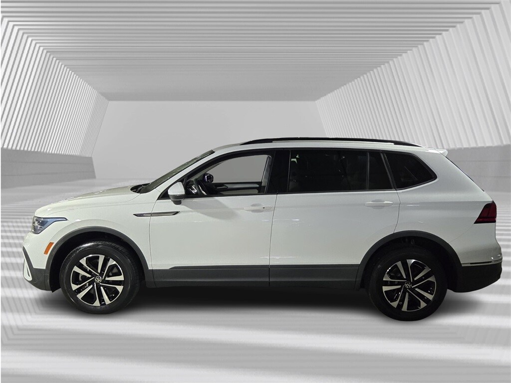 2022 Volkswagen Tiguan S photo 3