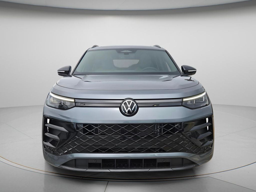 New 2026 Volkswagen Tiguan SE R-Line Black SUV