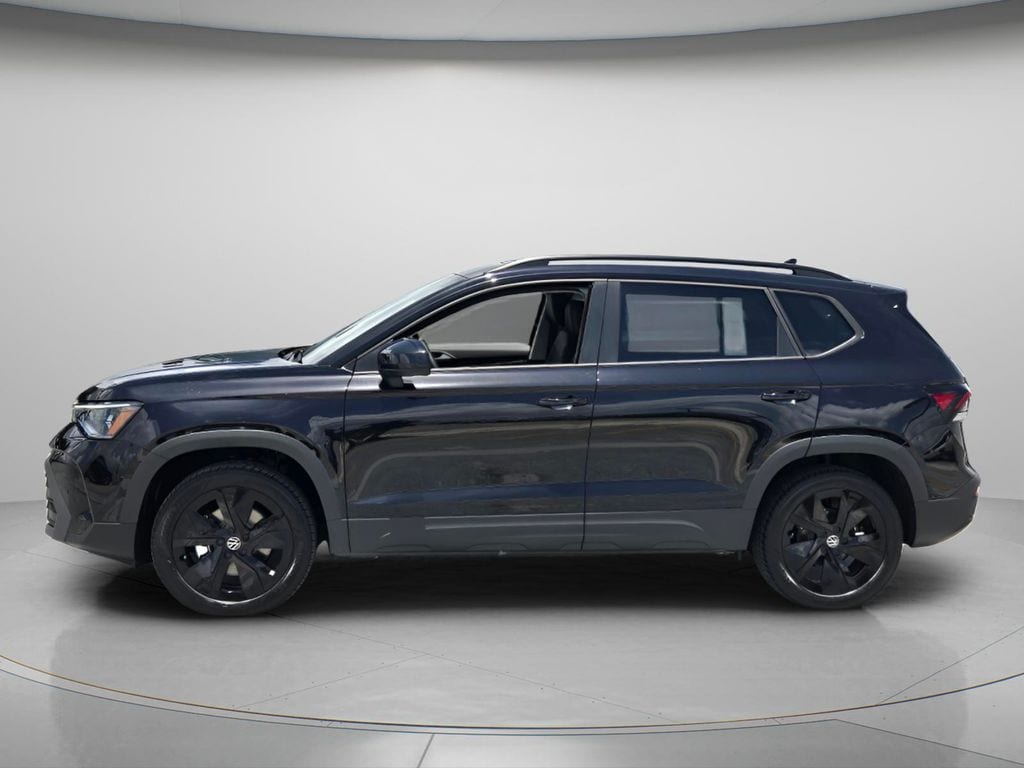 New 2026 Volkswagen Taos 1.5T SE Black SUV
