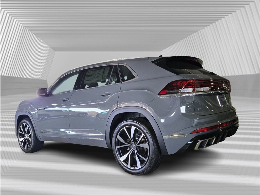 2026 Volkswagen Atlas Cross Sport SEL Premium R-Line photo 2