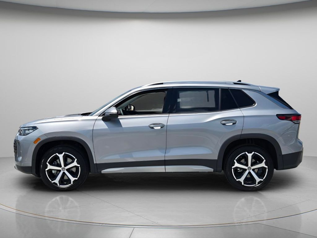 New 2026 Volkswagen Tiguan 2.0T SE SUV