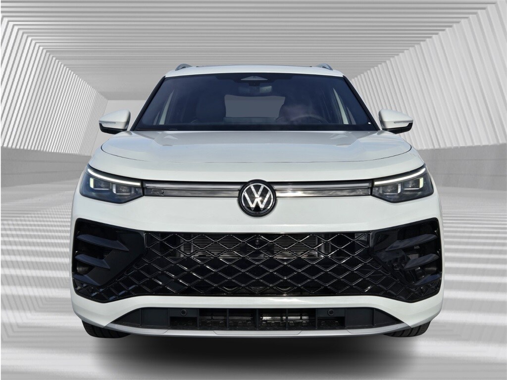 New 2026 Volkswagen Tiguan 2.0T SEL R-Line SUV