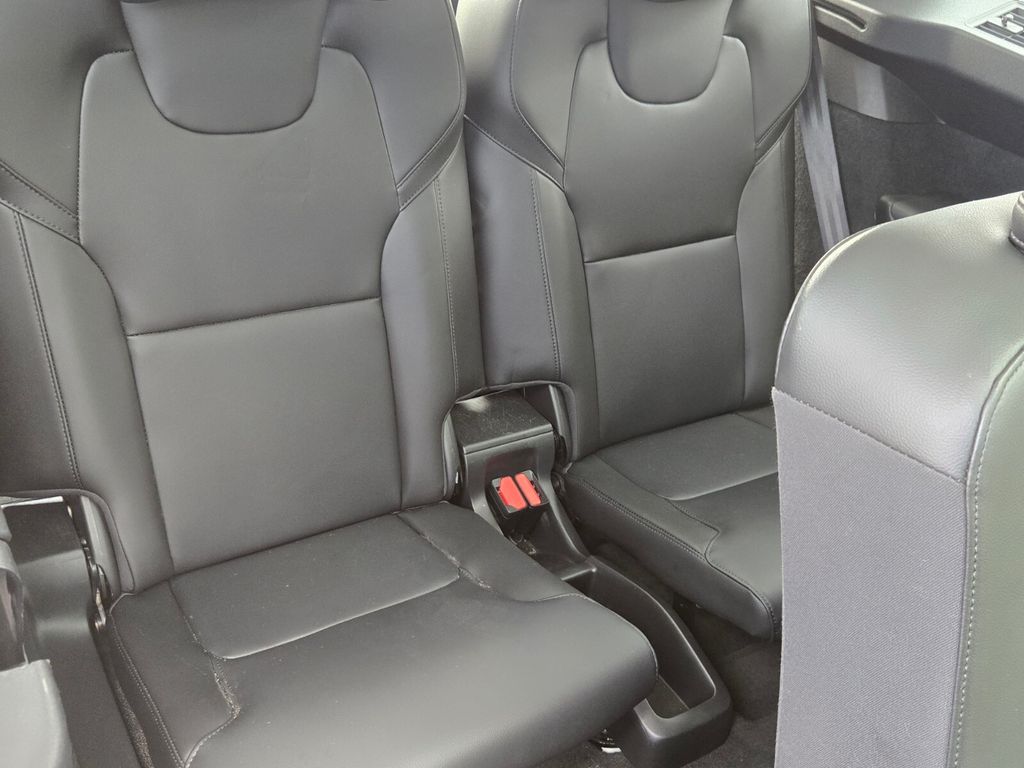 2024 Volvo XC90 Core - Photo 18