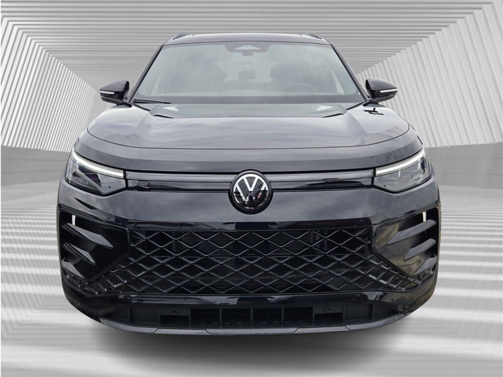 2025 Volkswagen Tiguan SE R-Line Black photo 2