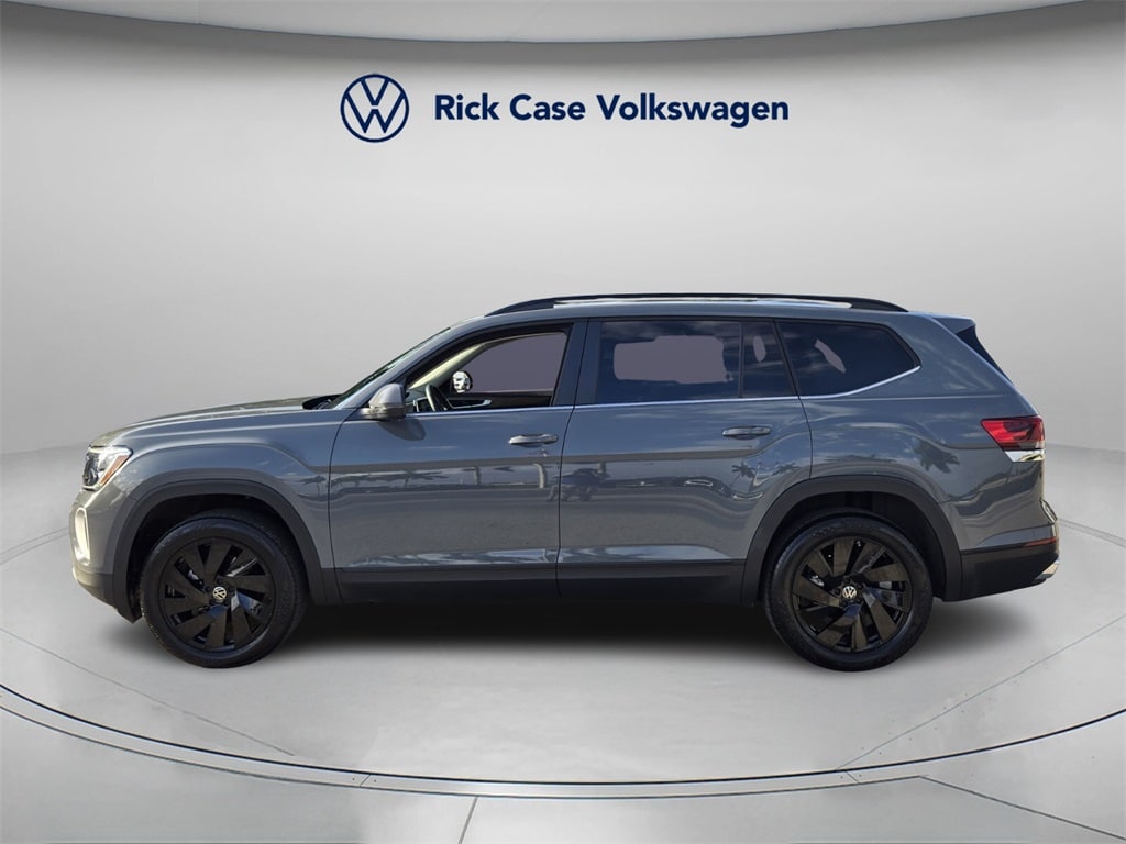 Used 2025 Volkswagen Atlas 2.0T SE w/Technology SUV