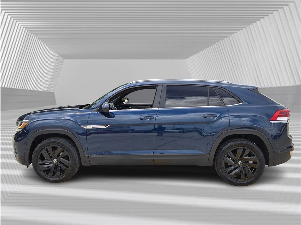 2022 Volkswagen Atlas Cross Sport V6 SE Technology photo 3