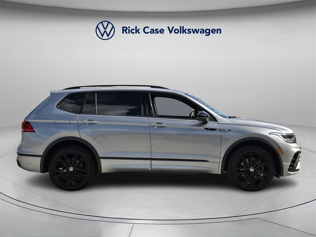 Used 2022 Volkswagen Tiguan 2.0T SE R-Line Black SUV