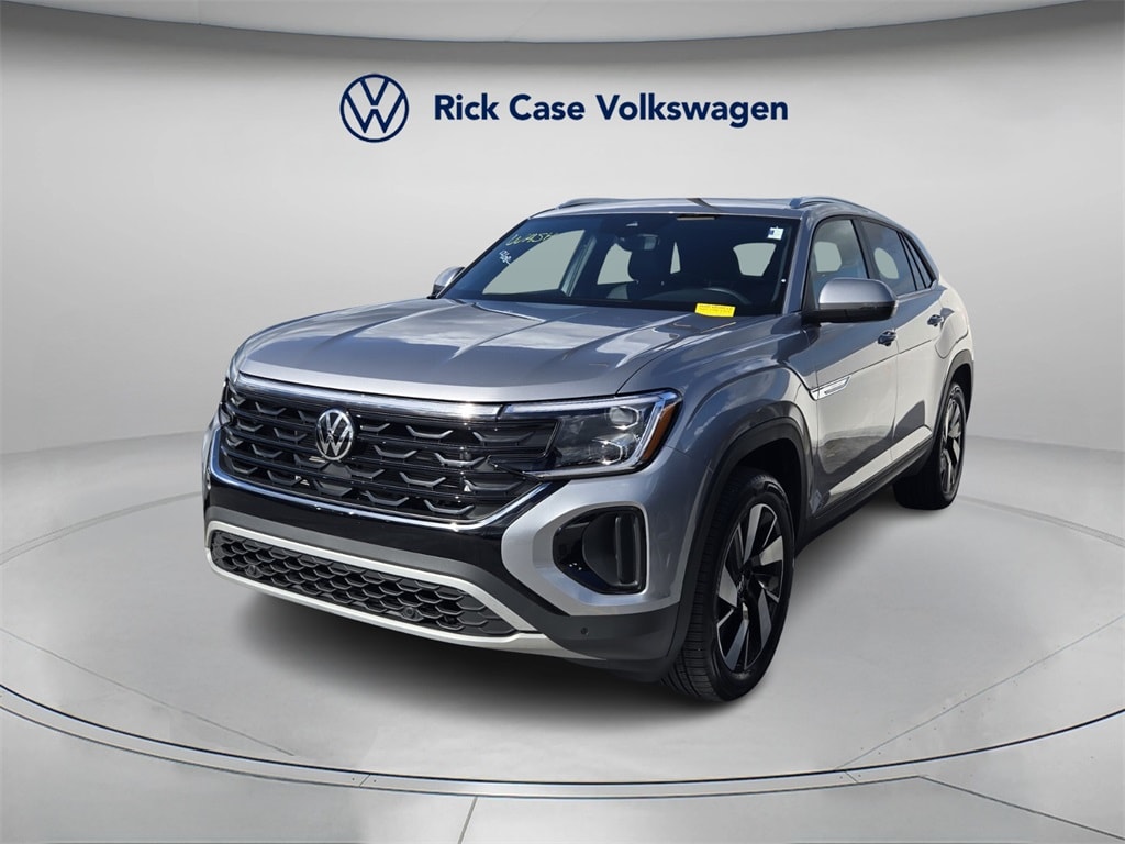 Used 2026 Volkswagen Atlas Cross Sport 2.0T SE w/Technology SUV