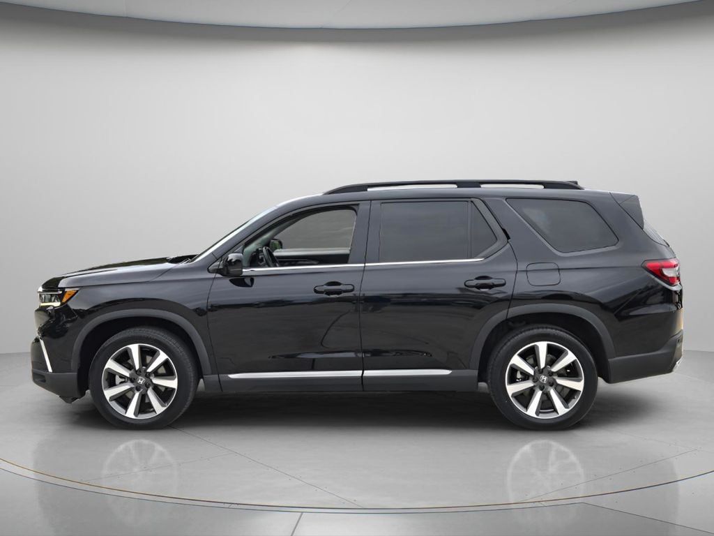 Used 2024 Honda Pilot Touring SUV