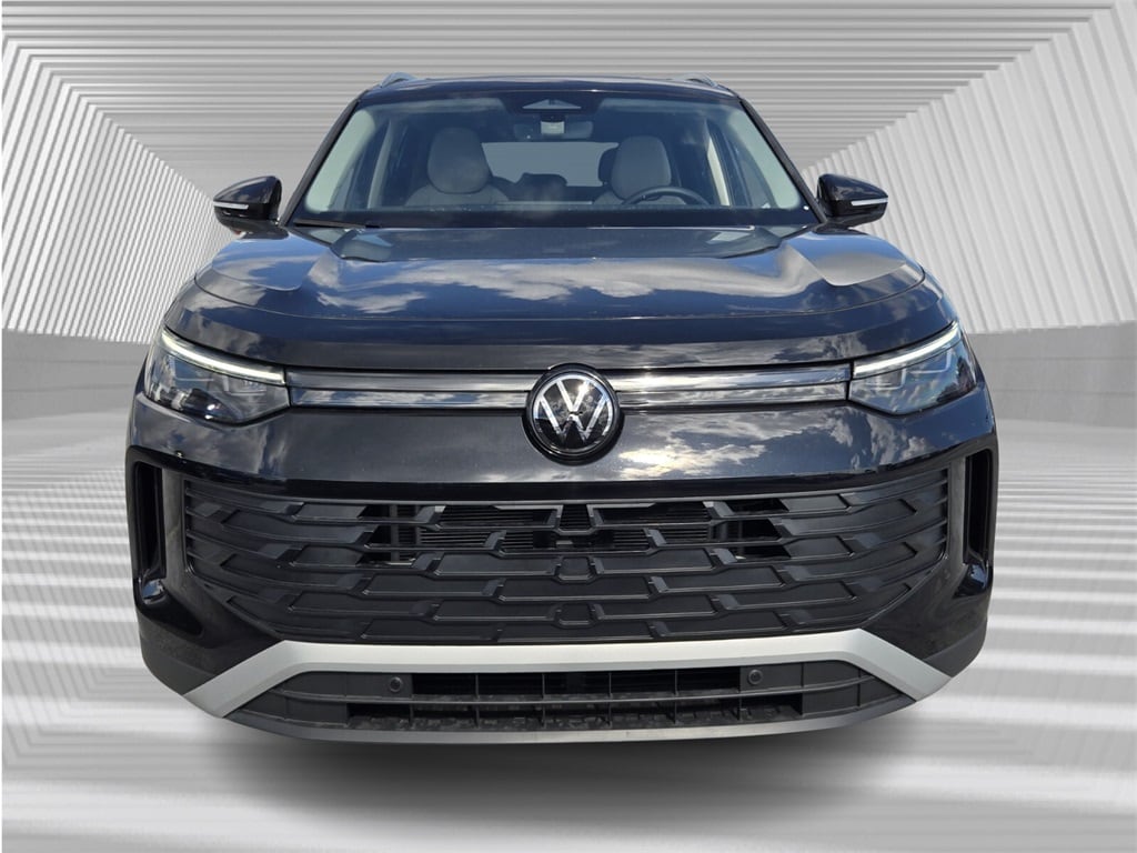 New 2025 Volkswagen Tiguan 2.0T SE SUV