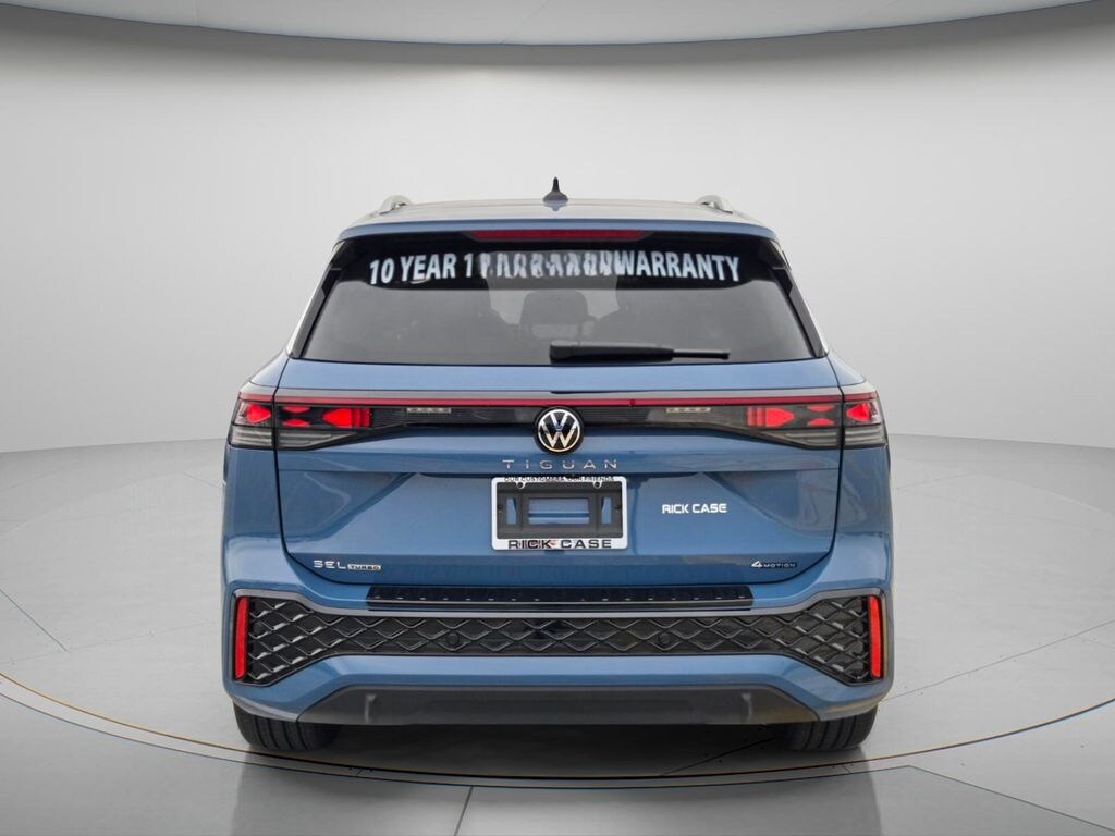 New 2026 Volkswagen Tiguan SEL R-Line Turbo SUV