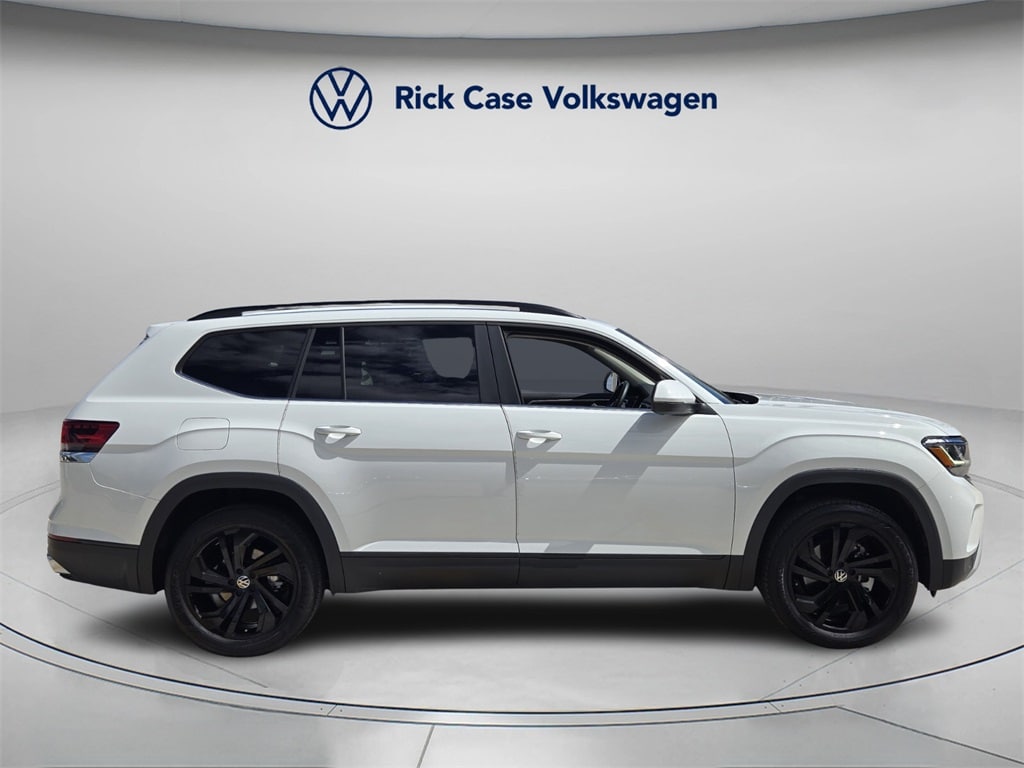 Used 2022 Volkswagen Atlas 2.0T SE w/Technology SUV