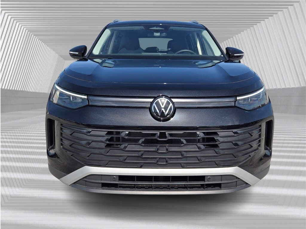 2025 Volkswagen Tiguan S photo 3
