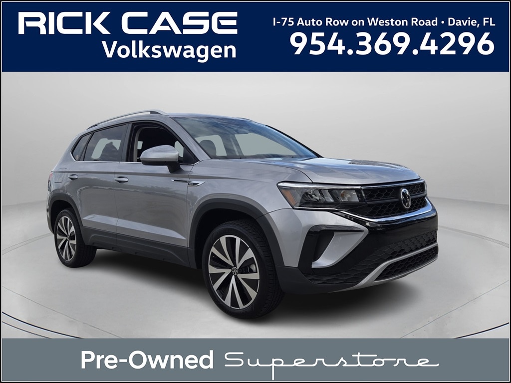 2022 Volkswagen Taos SE's photo