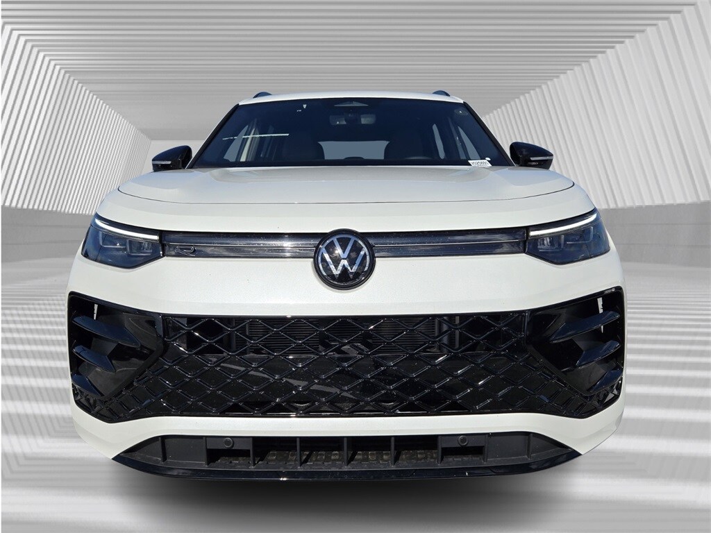 New 2025 Volkswagen Tiguan 2.0T SE R-Line Black SUV