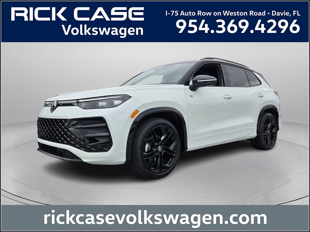 2026 Volkswagen Tiguan SE R-LINE BLACK's photo