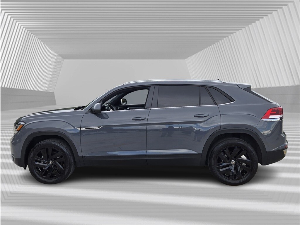 2023 Volkswagen Atlas Cross Sport V6 SE Technology photo 2