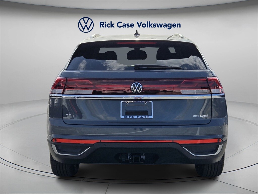 New 2026 Volkswagen Atlas Cross Sport 2.0T SE w/Technology SUV