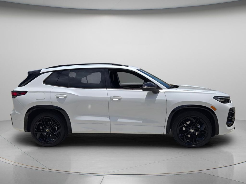 Certified 2025 Volkswagen Tiguan 2.0T SE R-Line Black SUV