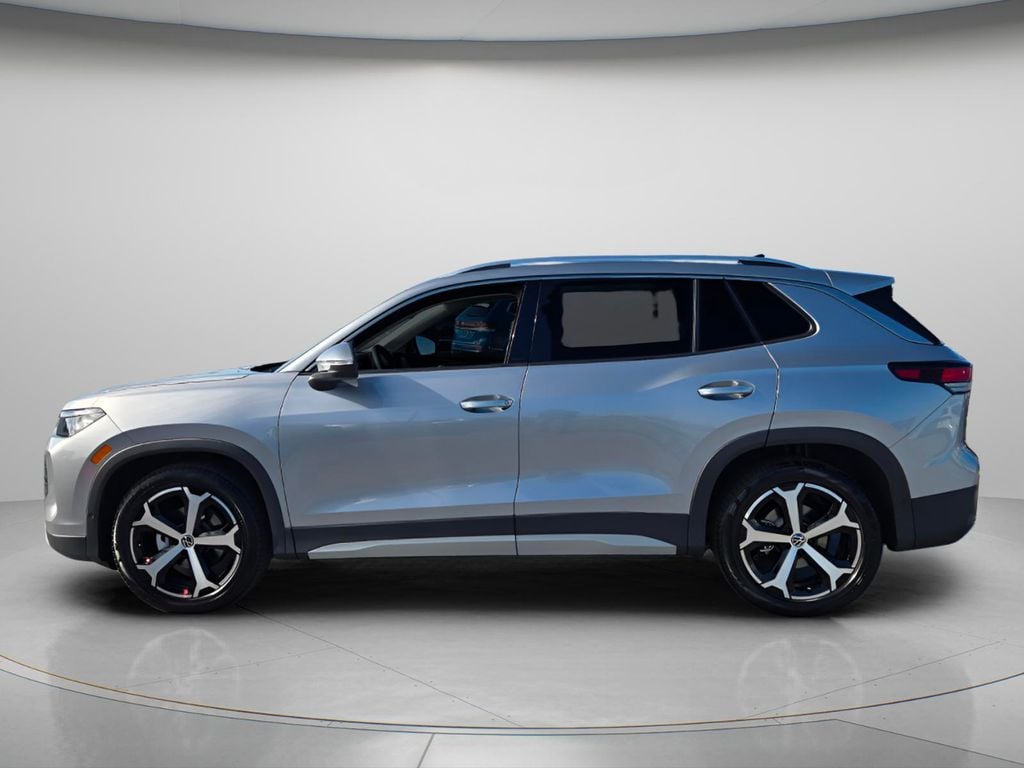 New 2026 Volkswagen Tiguan SE SUV