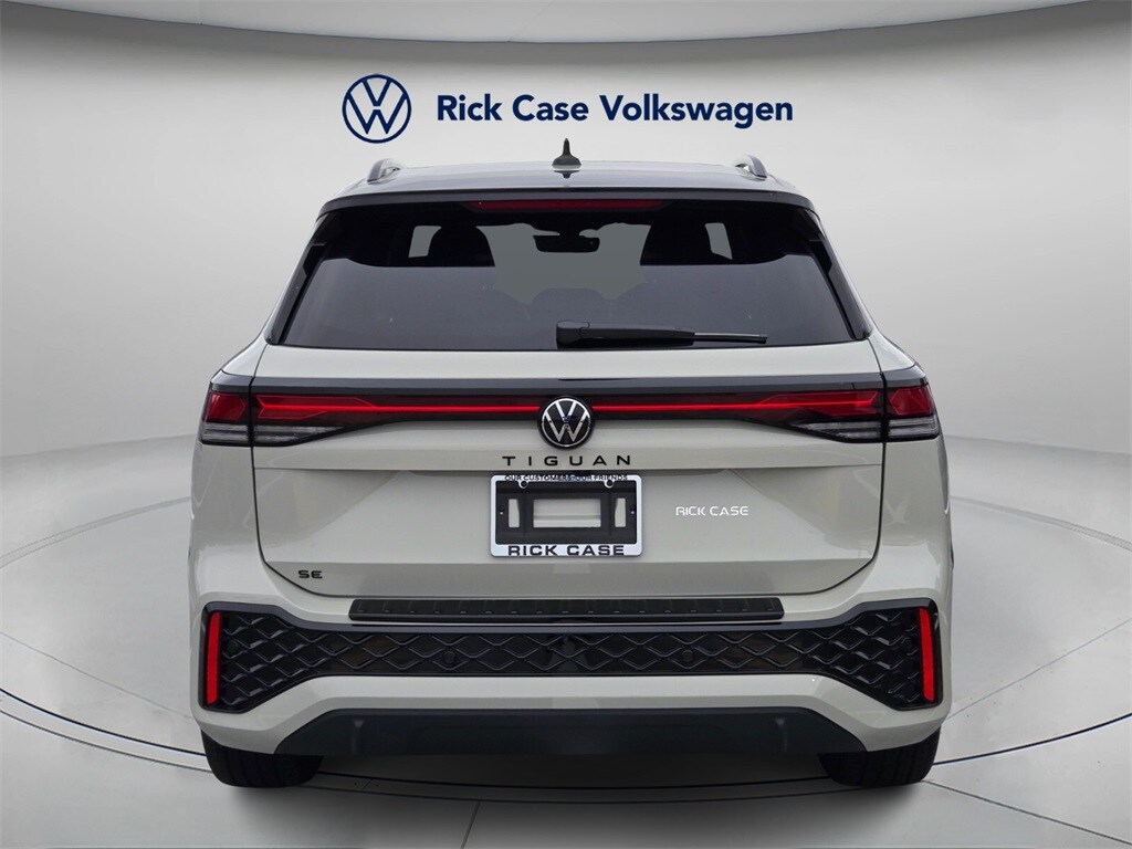 New 2026 Volkswagen Tiguan 2.0T SE R-Line Black SUV