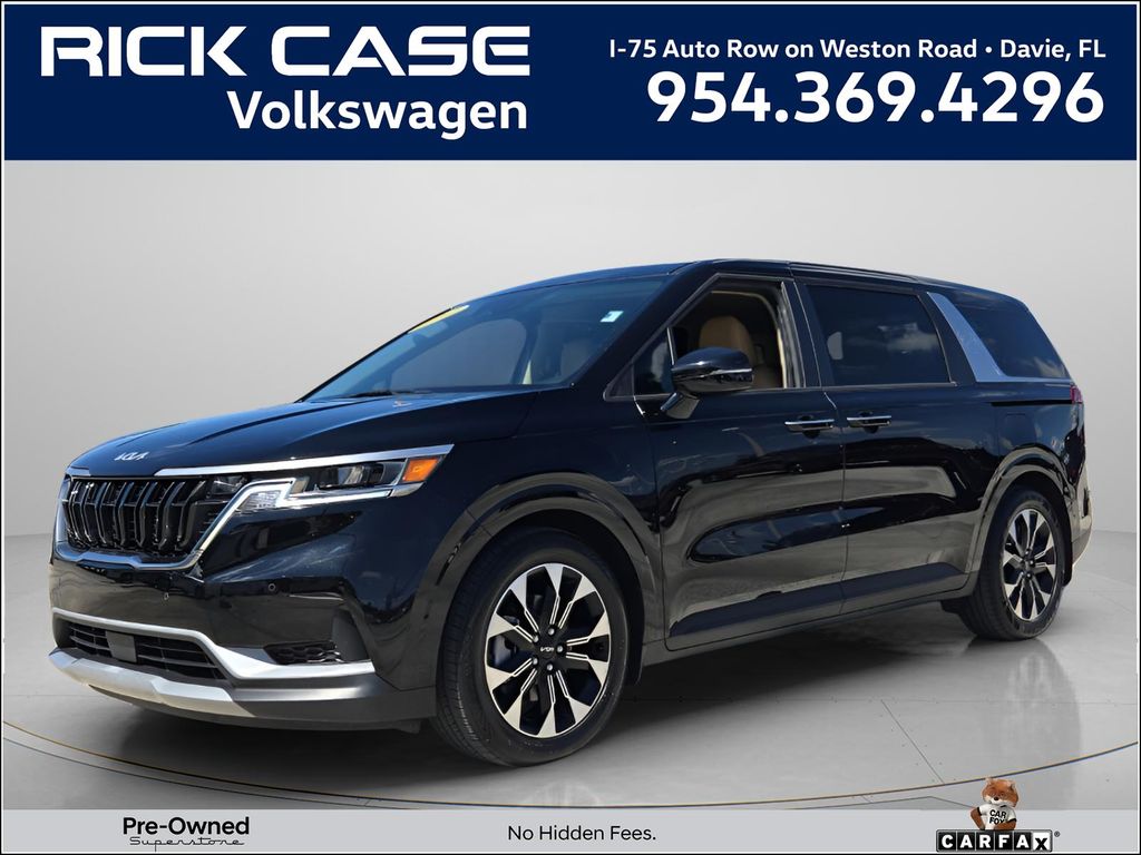 2023 Kia Carnival EX